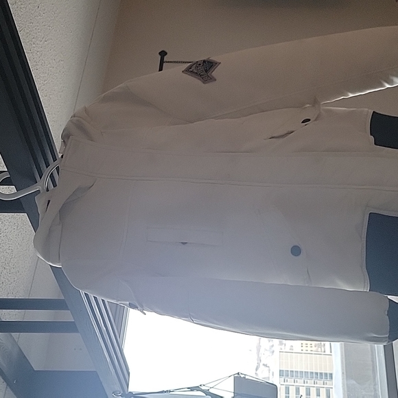 Beaver Canoe White Jacket - Picture 3 of 6